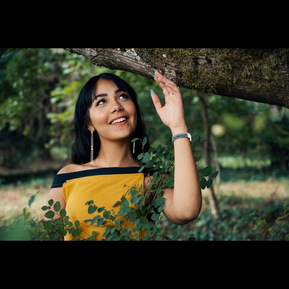 Meet your Posher, Manal